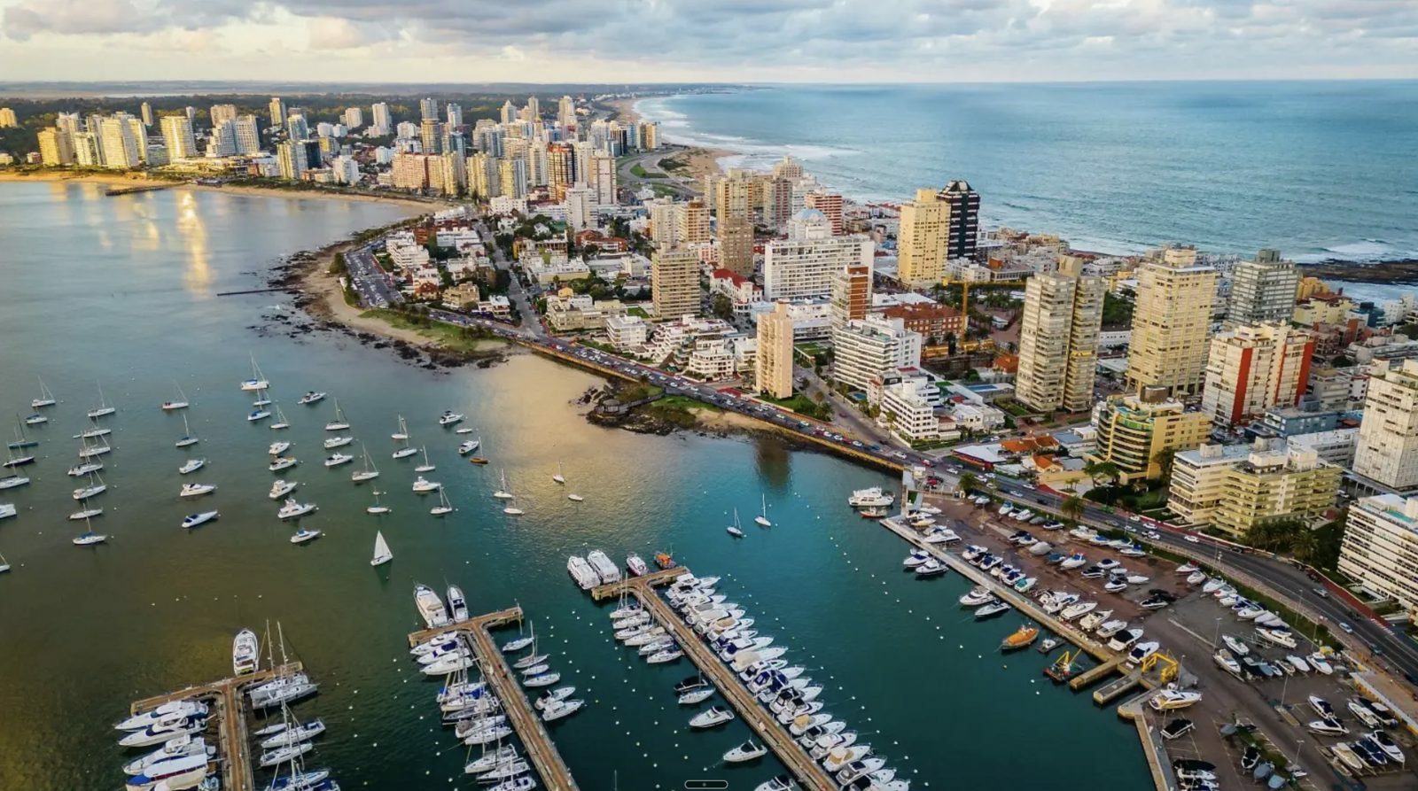 Punta del Este beach and coastline
