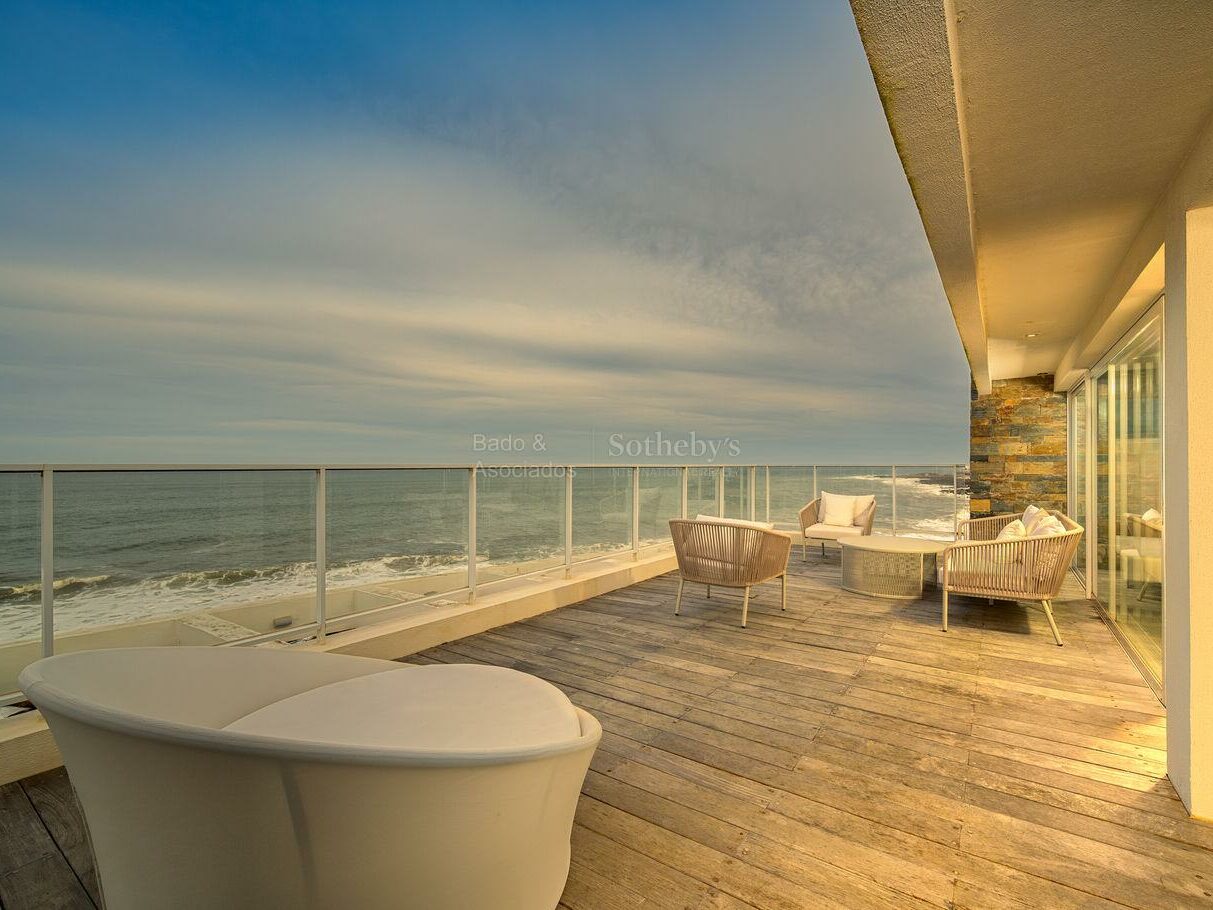 Ocean-facing terrace of the Bonaire I duplex penthouse on the Rambla in Punta del Este