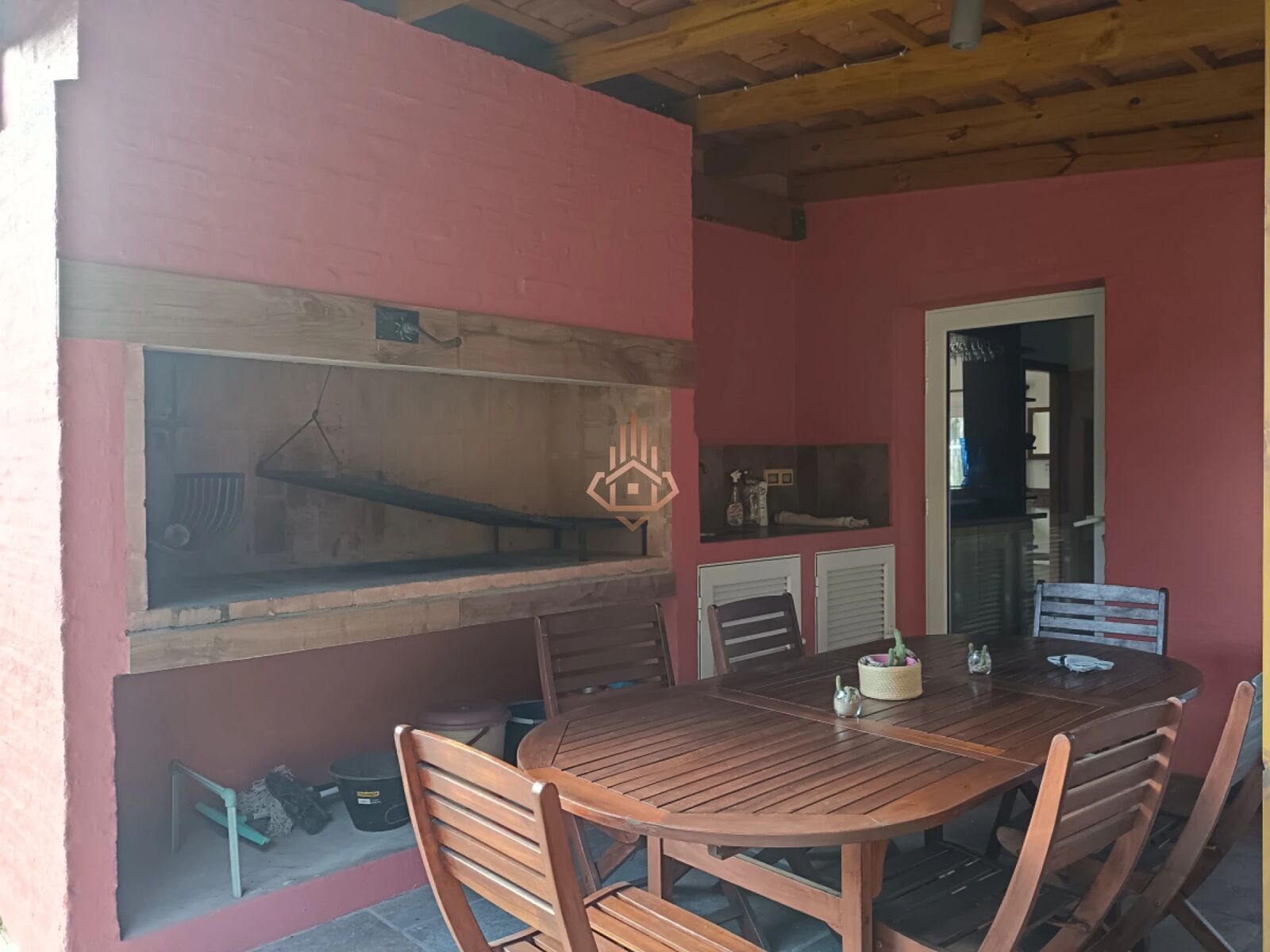 Ocean Park Home with Guest House — photo 3 of 6