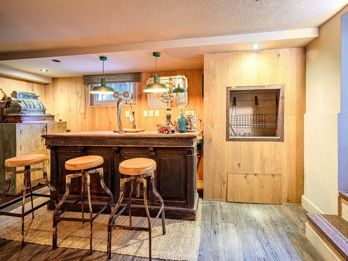 Basement bar and entertaining area of the Pocitos period house