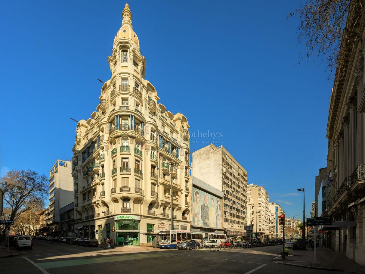 The San Felipe y Santiago building and street frontage in central Montevideo, which contains the apartment