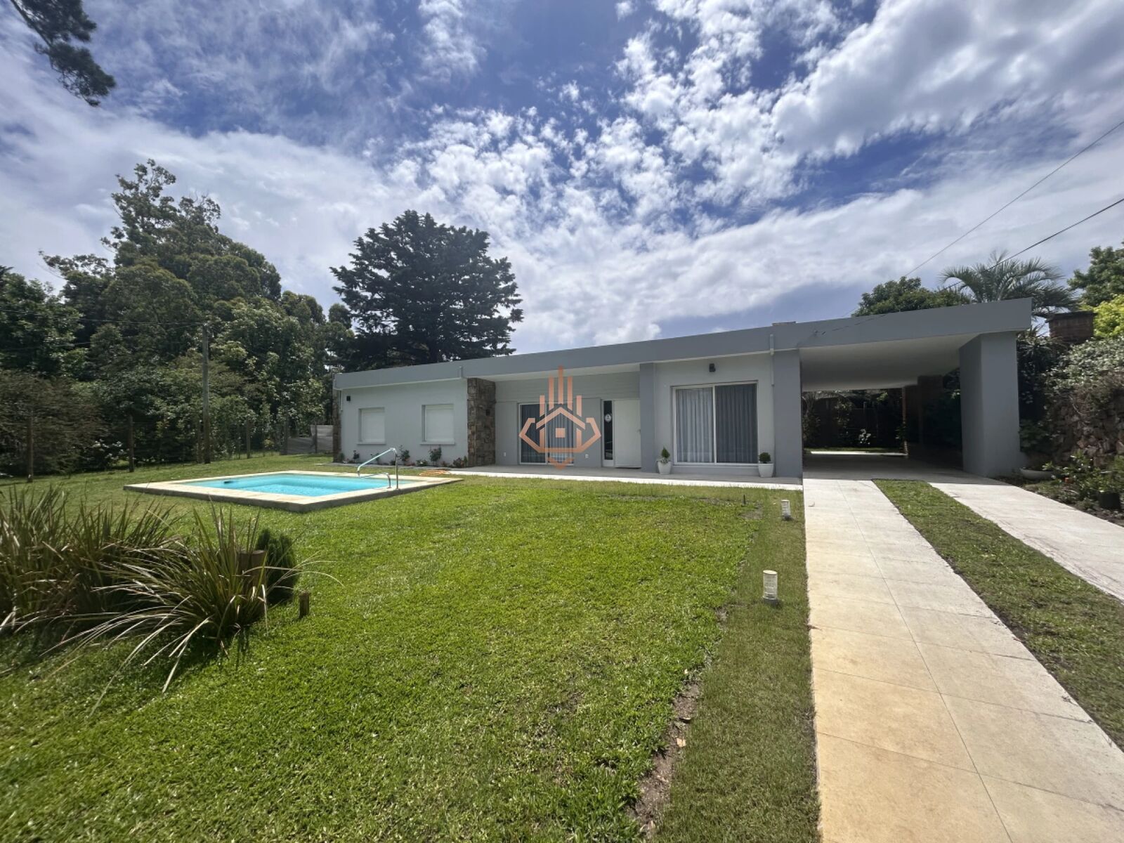 Pool House in Solanas — photo 2 of 5