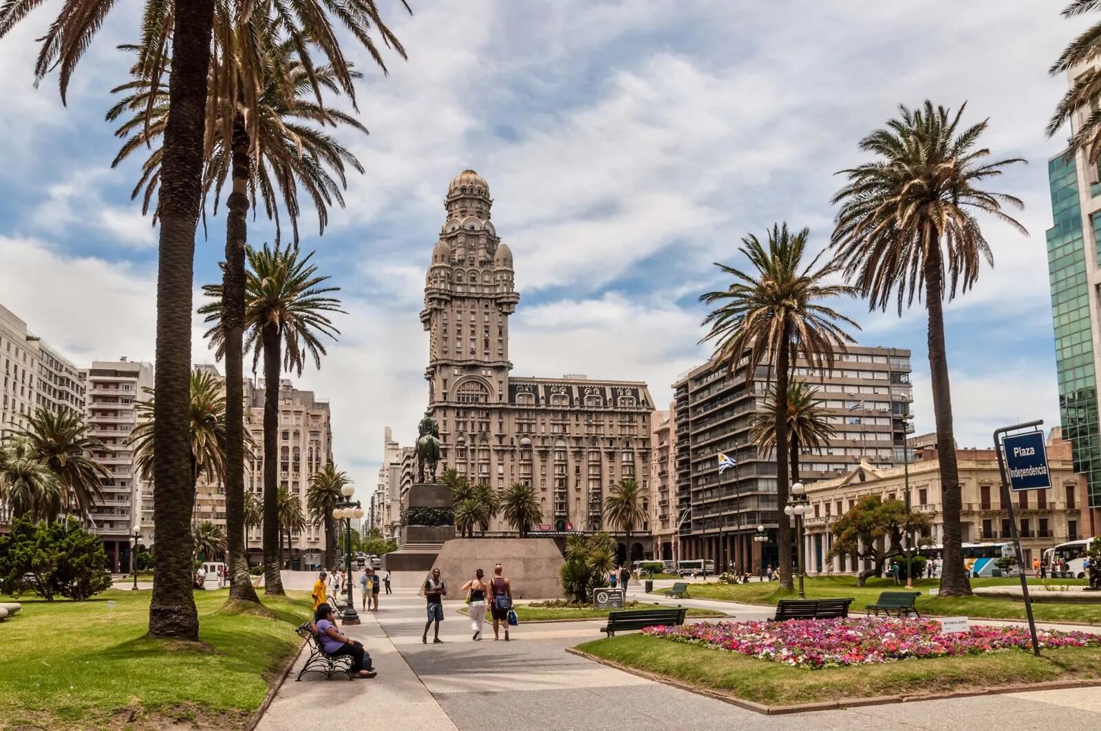 Paraguay vs Uruguay for Expats: Which One Fits Your Life (2026)